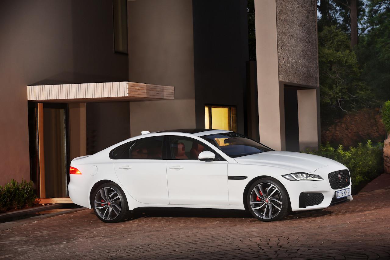 Jaguar XF
