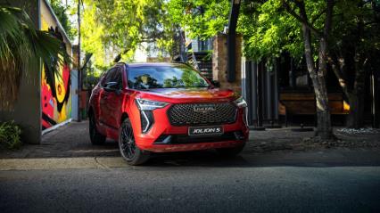 Does the Haval Jolion S have heated seats?
