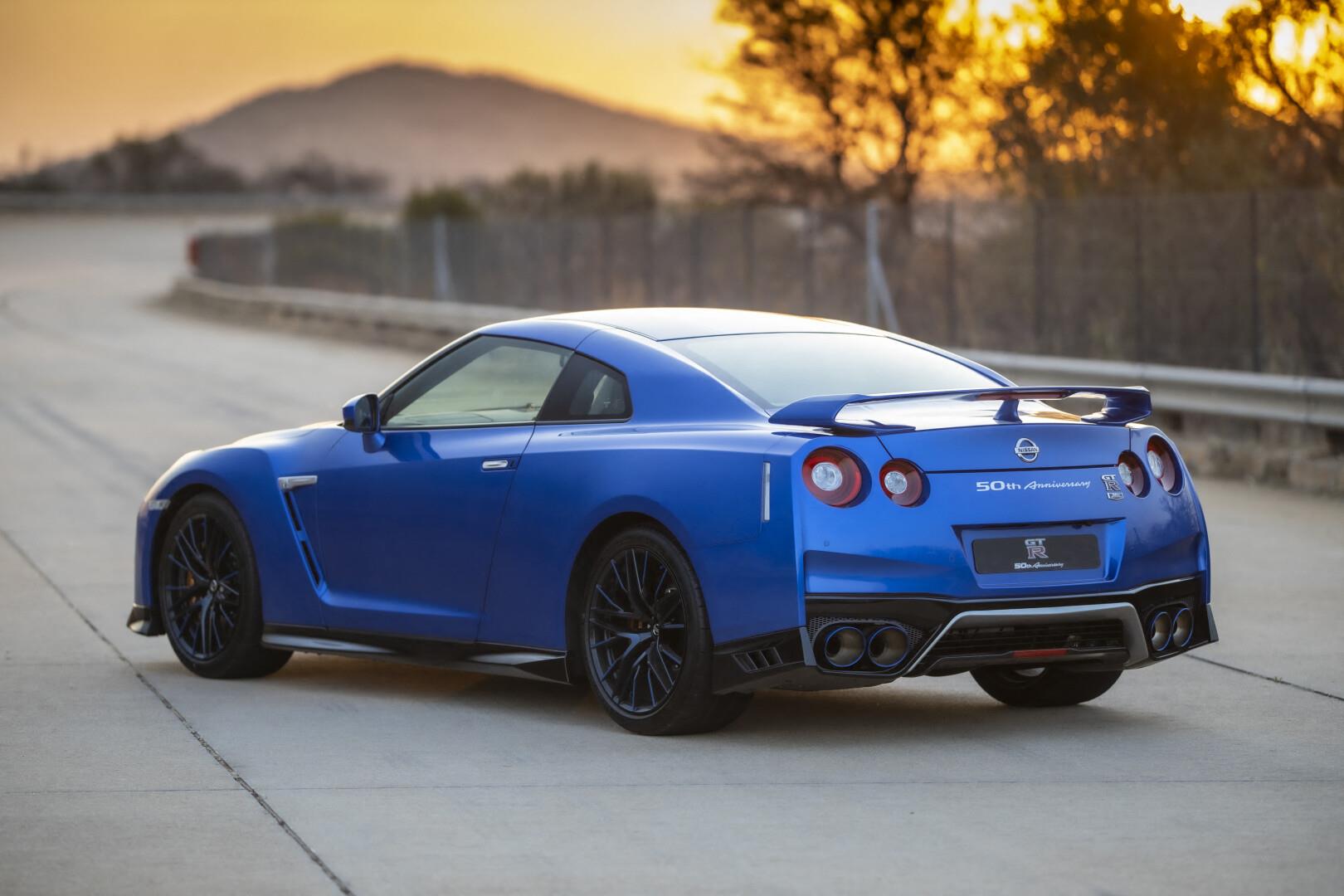 Nissan GT-R