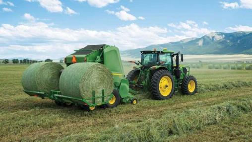 John Deere 1 Series Round Balers: Swift and Efficient Bale Handling with Vital Bale Data Collection