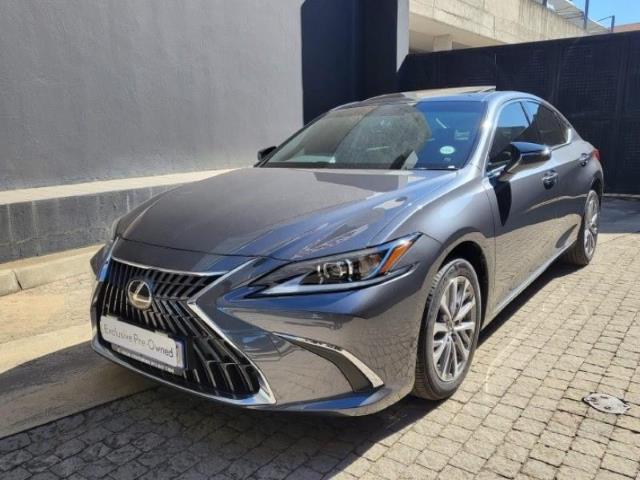 Lexus ES 250 cars for sale in South Africa - AutoTrader