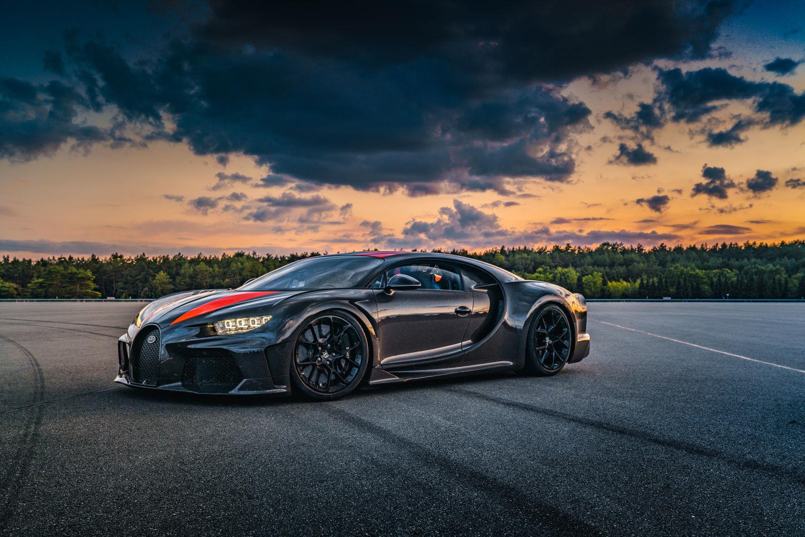 BUGATTI Chiron