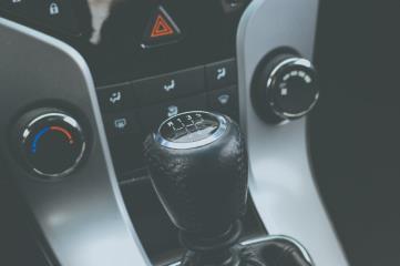Manual vs. Automatic Transmission - Which is best?