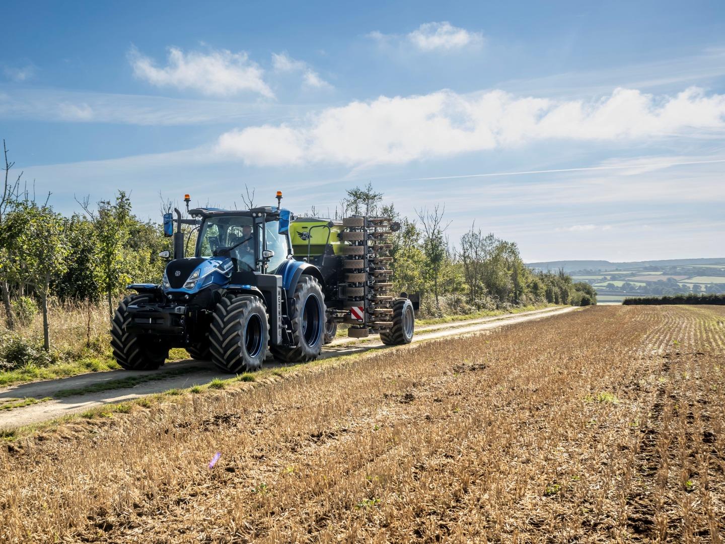 New Holland T7