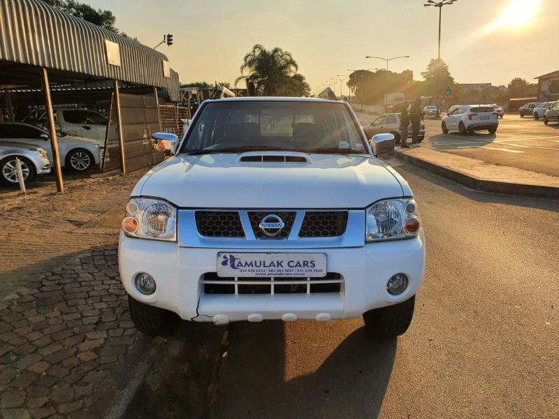 Nissan NP300 Hardbody 2.5TDi Double Cab 4x4 for sale in Kempton Park