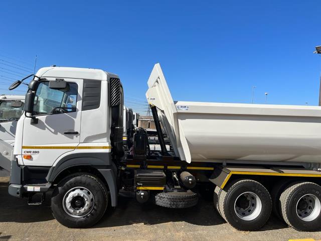 Nissan UD CWE 330 6x4 Dump / Skip loader Chassis BB Truck Pretoria