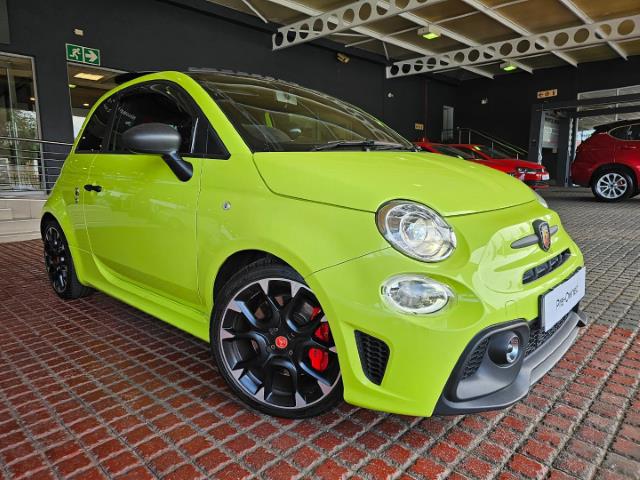 Fiat Abarth 595 Price - Images, Colors & Reviews - CarWale