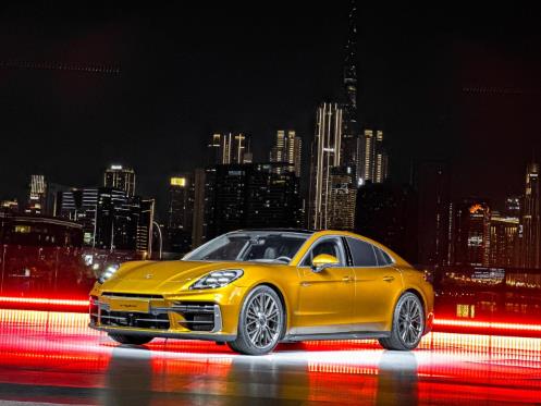 Porsche Panamera revealed in Dubai