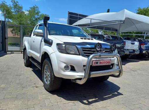 2014 Toyota Hilux 3.0D-4D Xtra Cab Raider Legend 45 For Sale in Gauteng, JOHANNESBURG