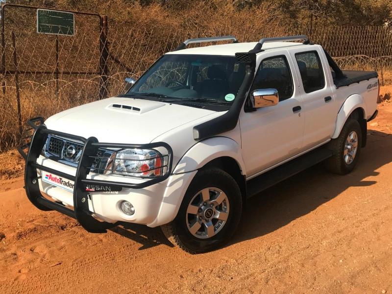 Nissan S Hardbody Keeps On Truckin Expert Nissan Hardbody