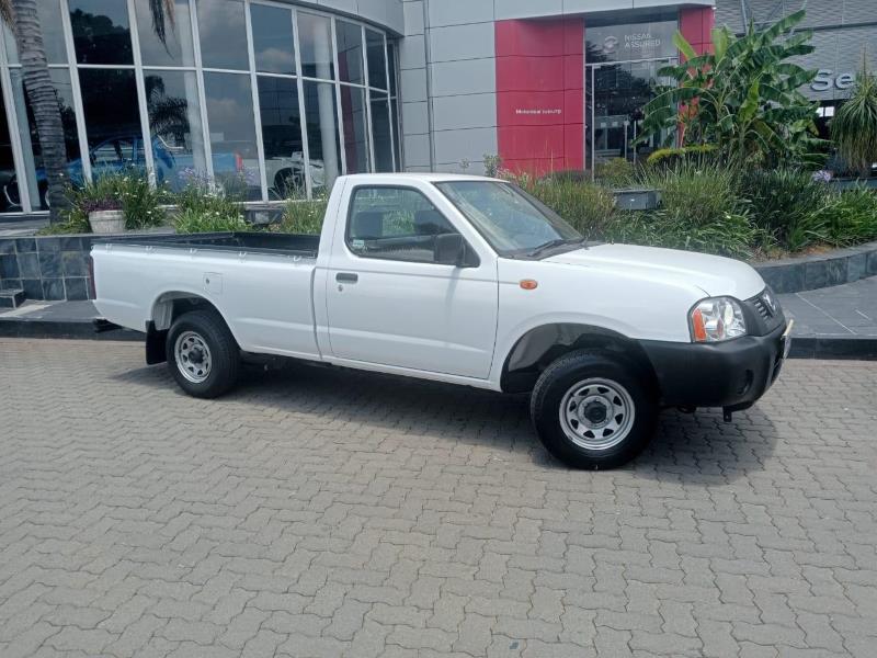 2017 Nissan NP300 Hardbody 2.0 (Aircon)