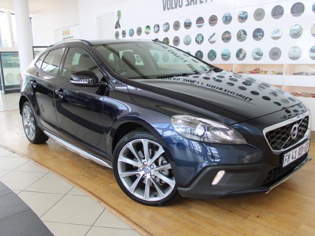 Volvo v40 deals p8