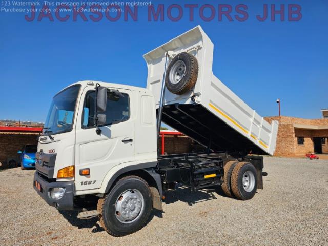 Hino 500 Series 1627, FITTED WITH 6 CUBE TIPPER EQUIPMENT, BRAND NEW TYRES ALL ROUND, +/- 86000 KMs Jackson Motors JHB
