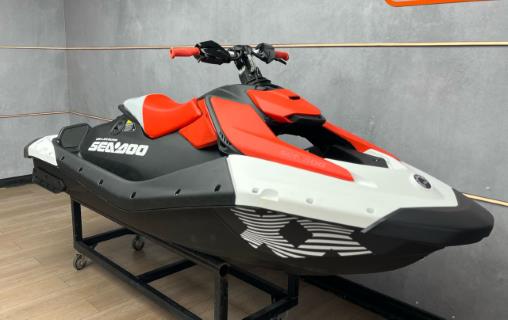 2024 Sea Ray Spark Trixx 90 HP 1 UP DRAGON RED-WHITE for sale