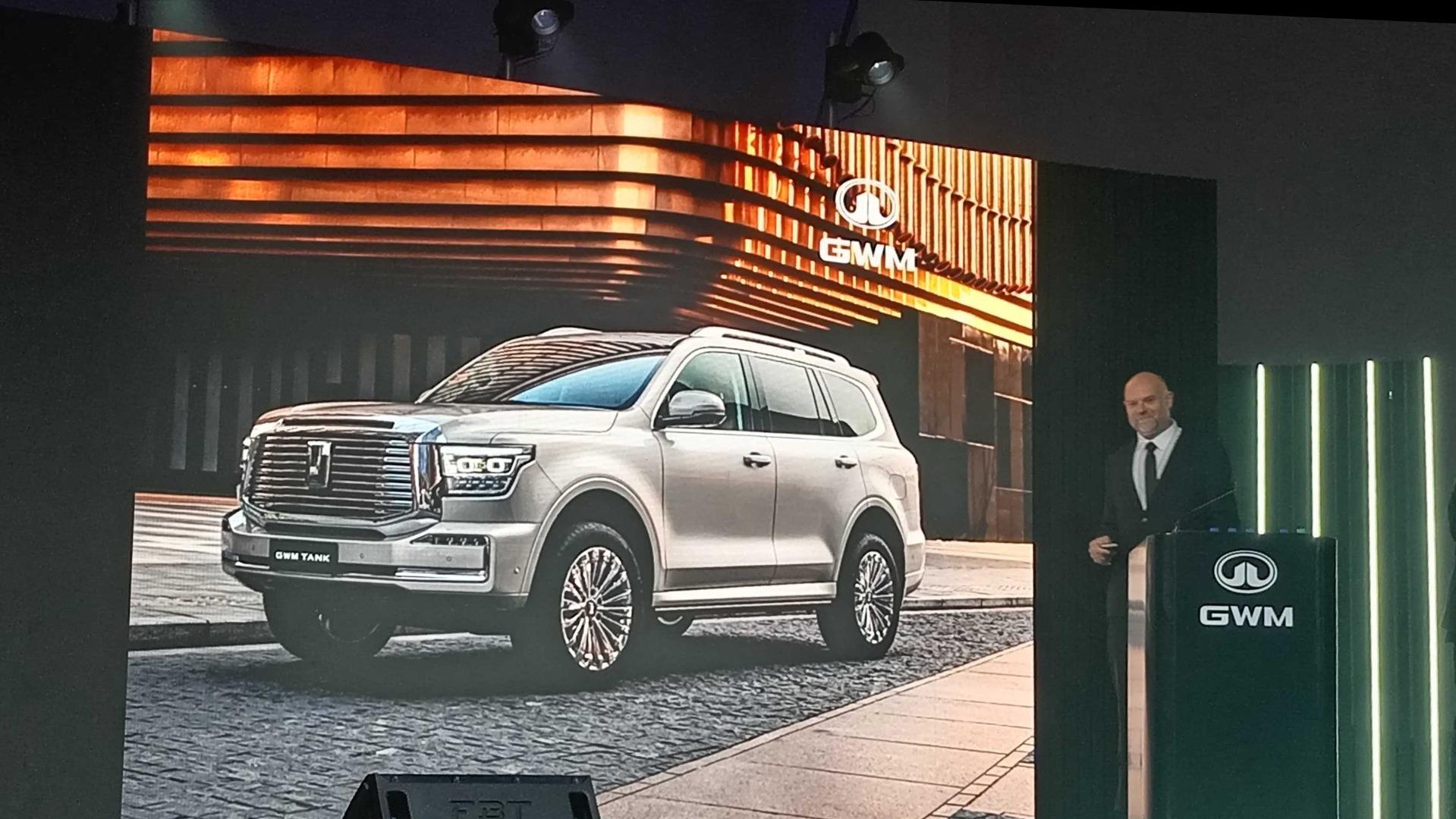 Automotive News