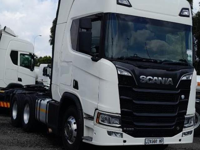 Scania R560 NN Trucks and Trailer