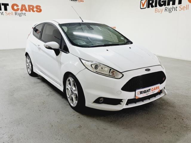 Ford Fiesta ST Right Cars