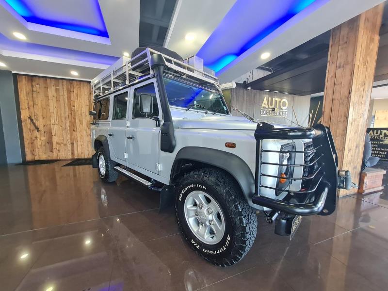 2013 Land Rover Defender 110 TD Station Wagon S