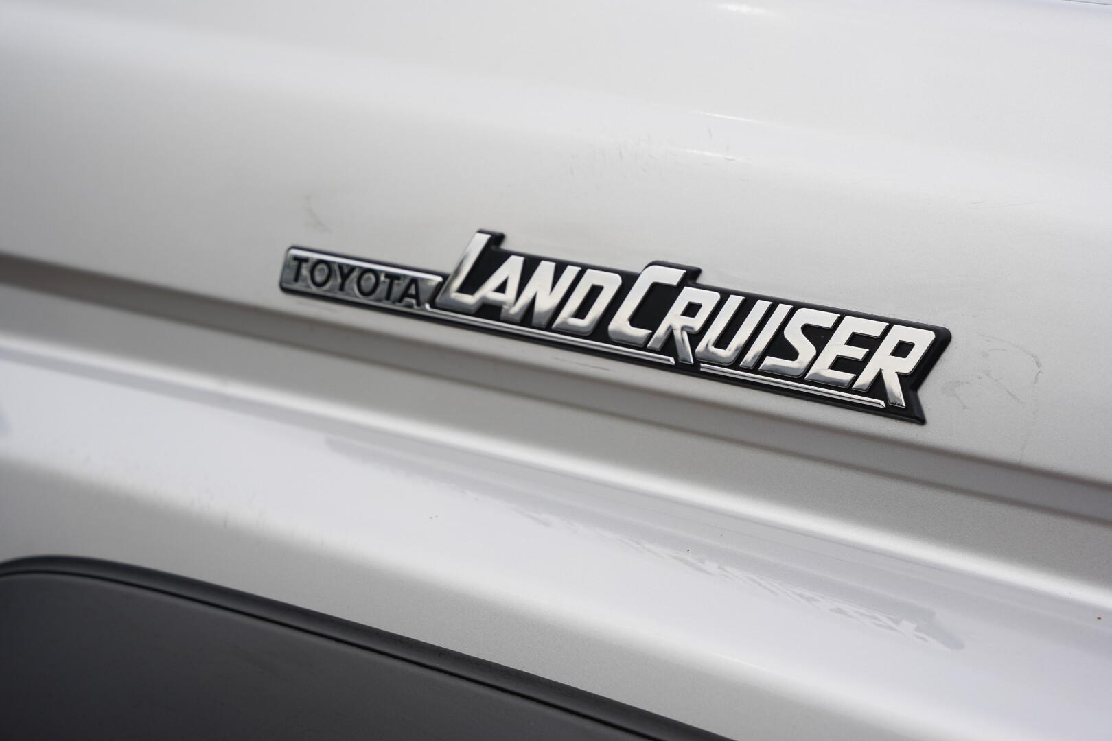 Toyota Land Cruiser 70 Series