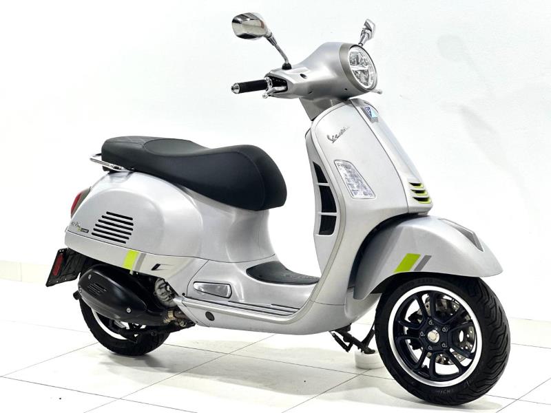 Vespa GTS 300 SuperTech for sale in Sandton - ID: 27426797 - AutoTrader