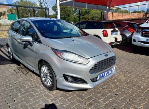 2015 Ford Fiesta 5-Door 1.0T Titanium For Sale in Gauteng, Johannesburg