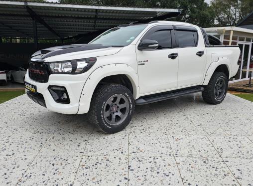 2017 Toyota Hilux 2.8GD-6 Double Cab 4x4 Raider Black Limited Edition for sale - 5970153