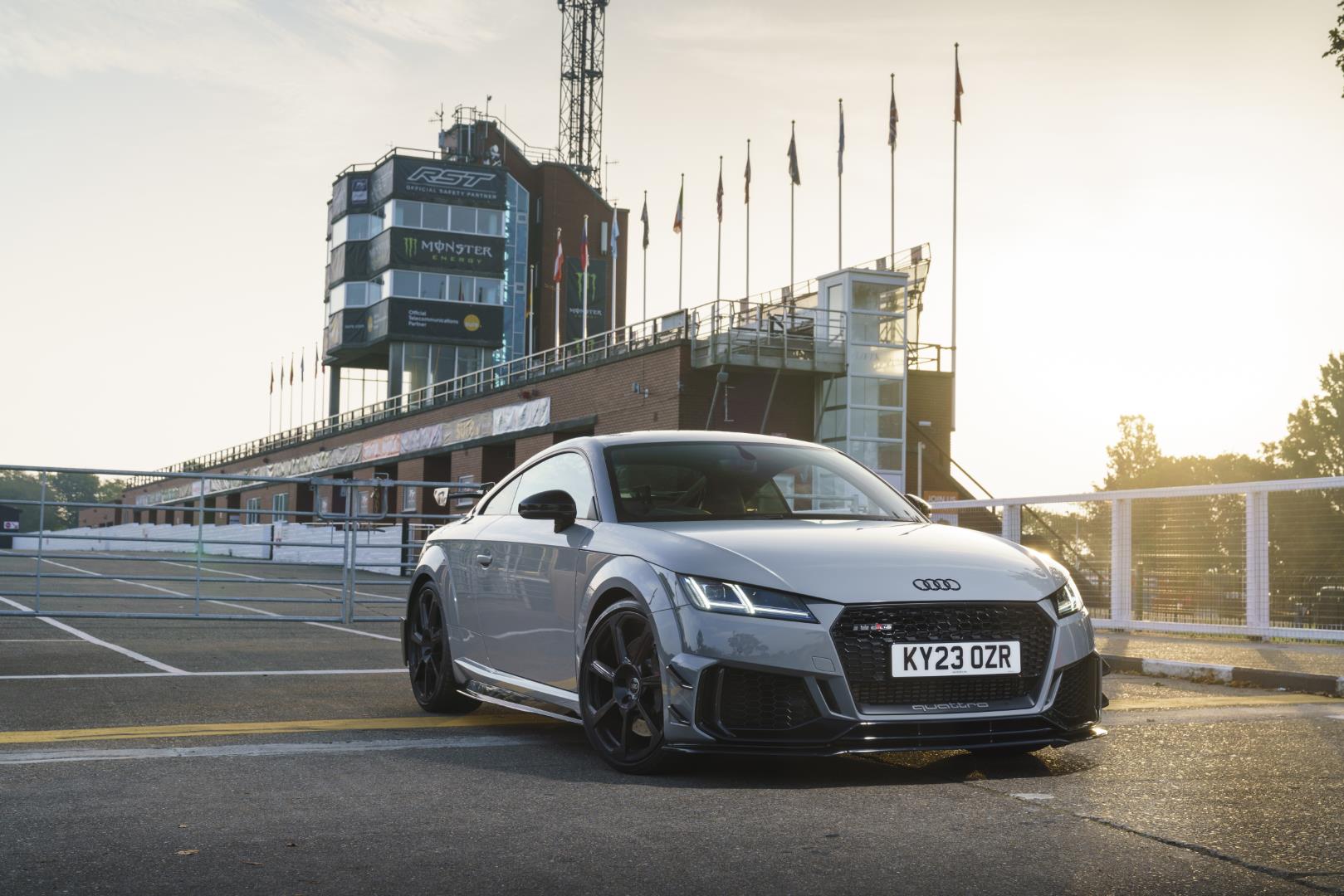 Automotive News
