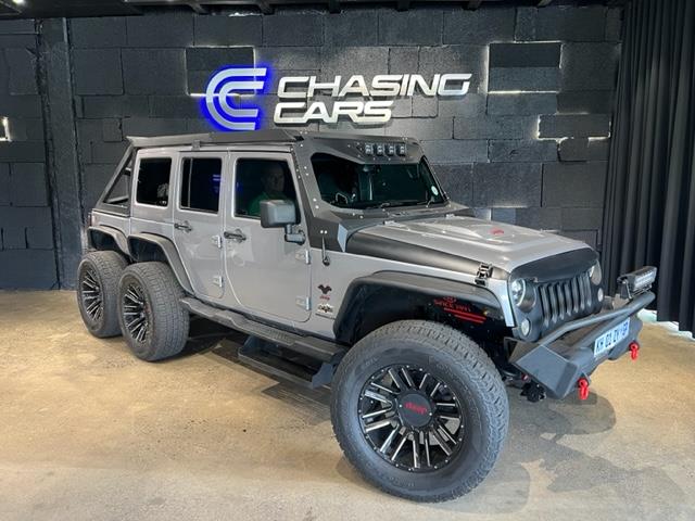 Jeep Wrangler Unlimited 3.6L Polar Edition Chasing Cars