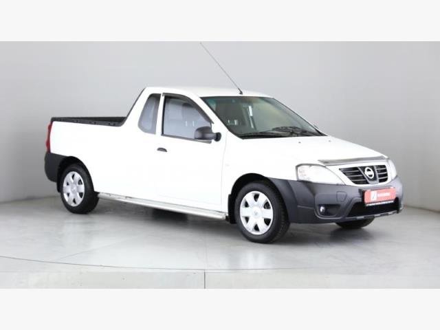 Nissan NP200 1.6i (Aircon) Safety Pack Halfway Toyota Ottery