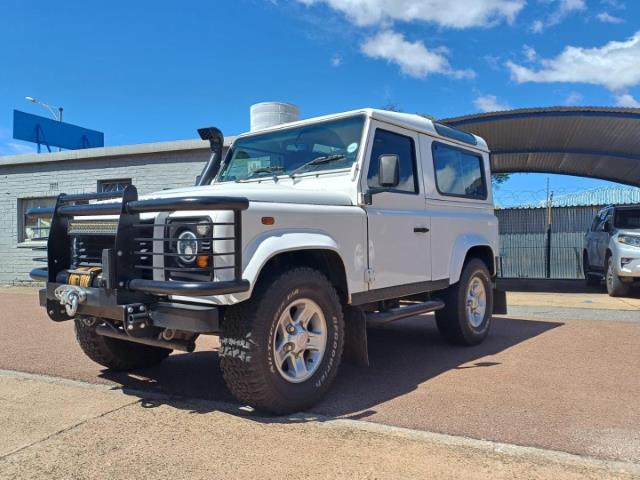 Land Rover Defender cars for sale in Factoria - AutoTrader