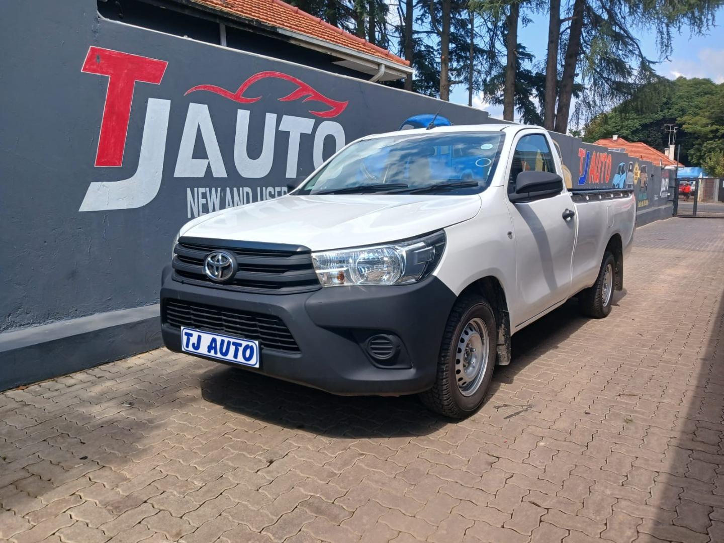 2019 Toyota Hilux 2.0 (Aircon) For Sale