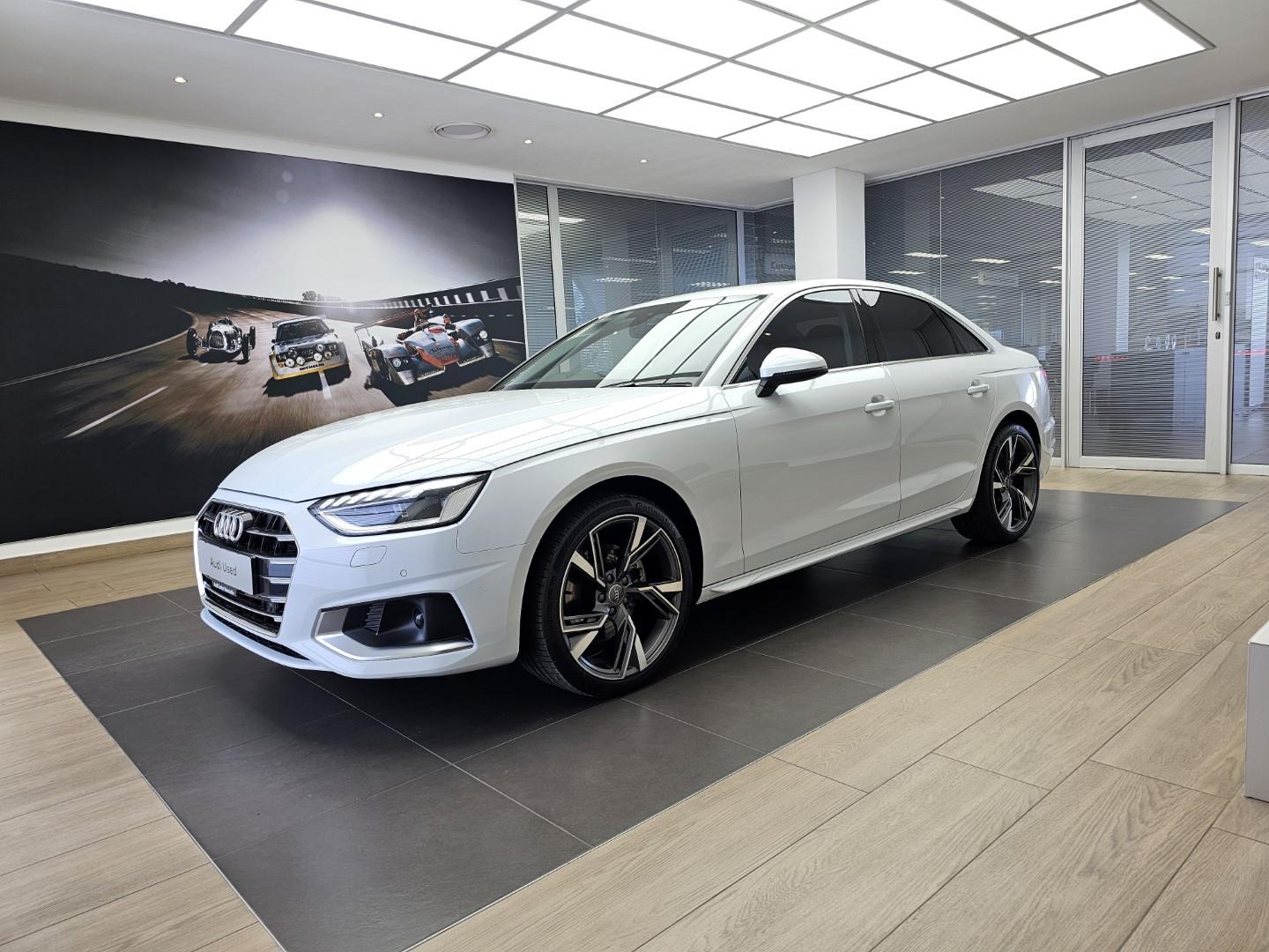 Audi A4 40TFSI Advanced Docrat Group