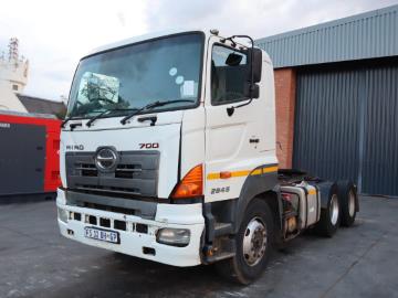 Hino 700 for sale in Midrand - ID: 27468535 - AutoTrader