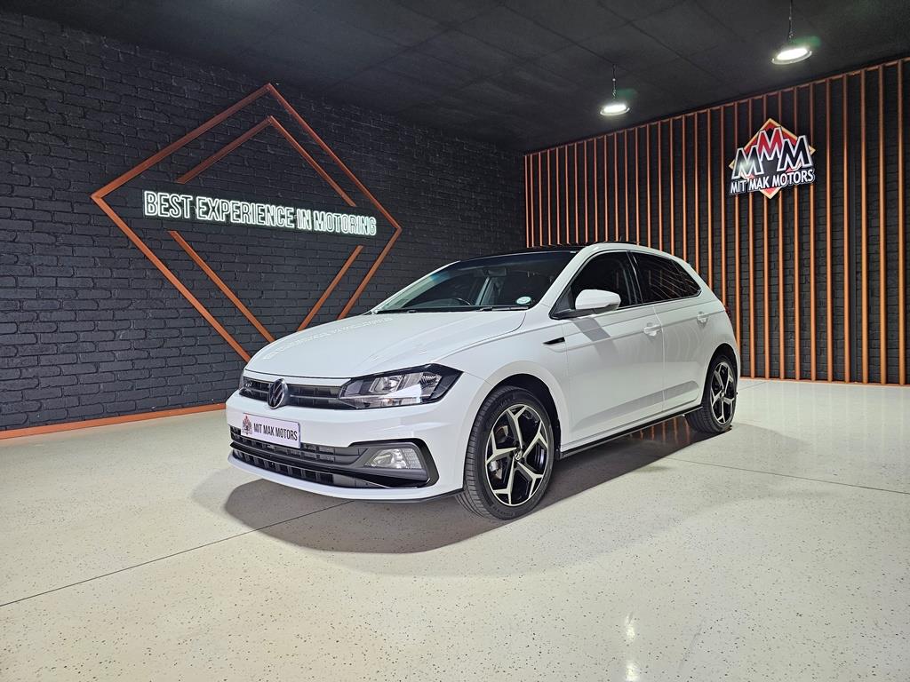 Car listing image
