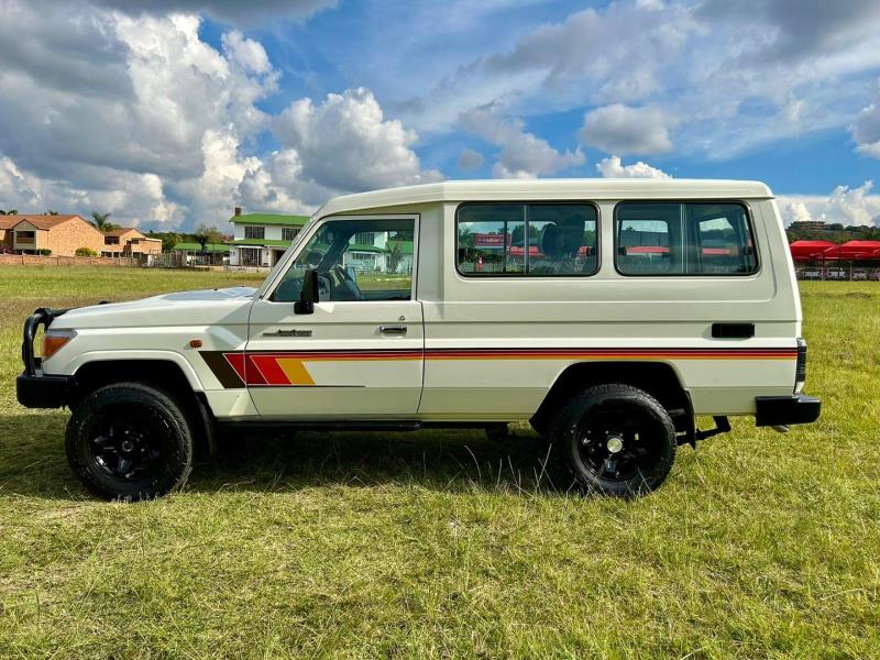Toyota Land Cruiser 70 Series