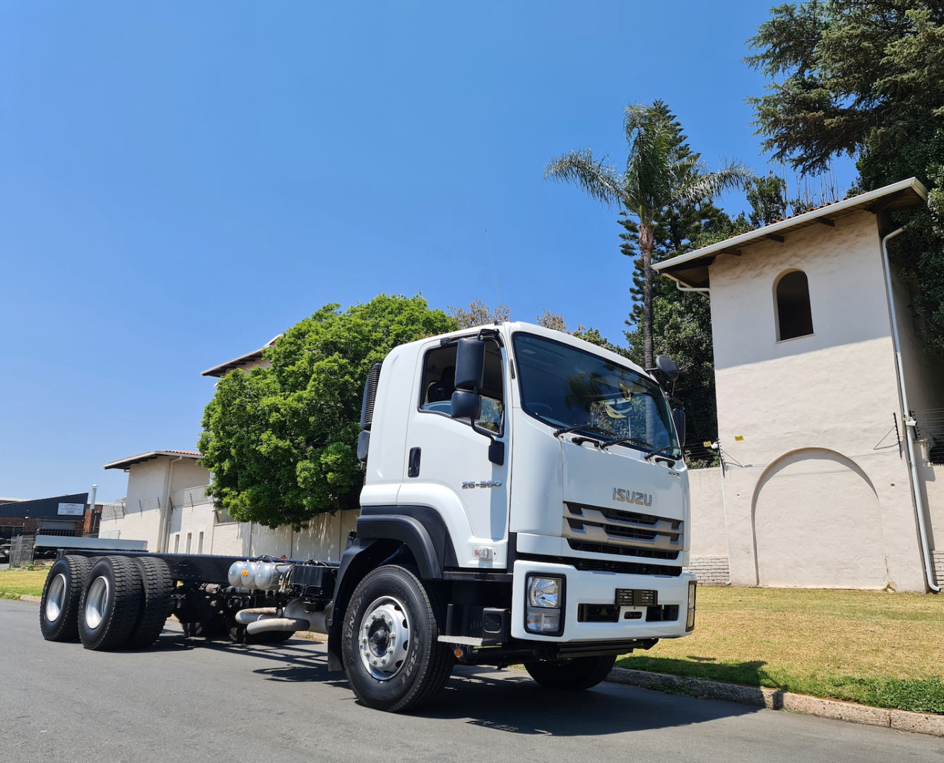 Isuzu FXZ 26-360