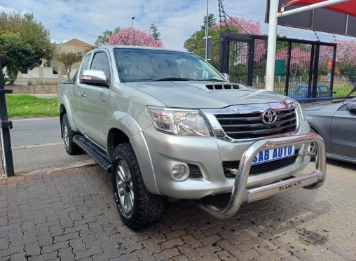 2014 Toyota Hilux 3.0D-4D Xtra Cab Raider Dakar Edition for sale - 475