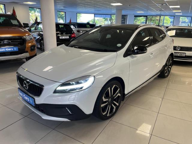 Volvo V40 Cross Country D4 Momentum Just Cars