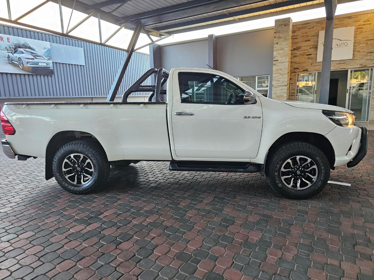 2016 Toyota Hilux 2.8GD-6 Raider For Sale