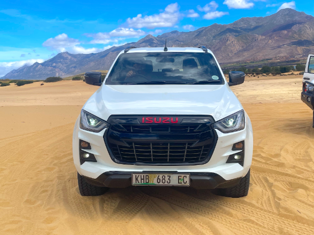 Isuzu 1.9 X-Rider 4x4 A/T (2024) Review - Expert Isuzu D-Max Car ...