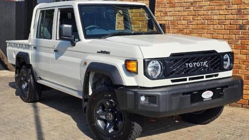 Toyota Land Cruiser 79