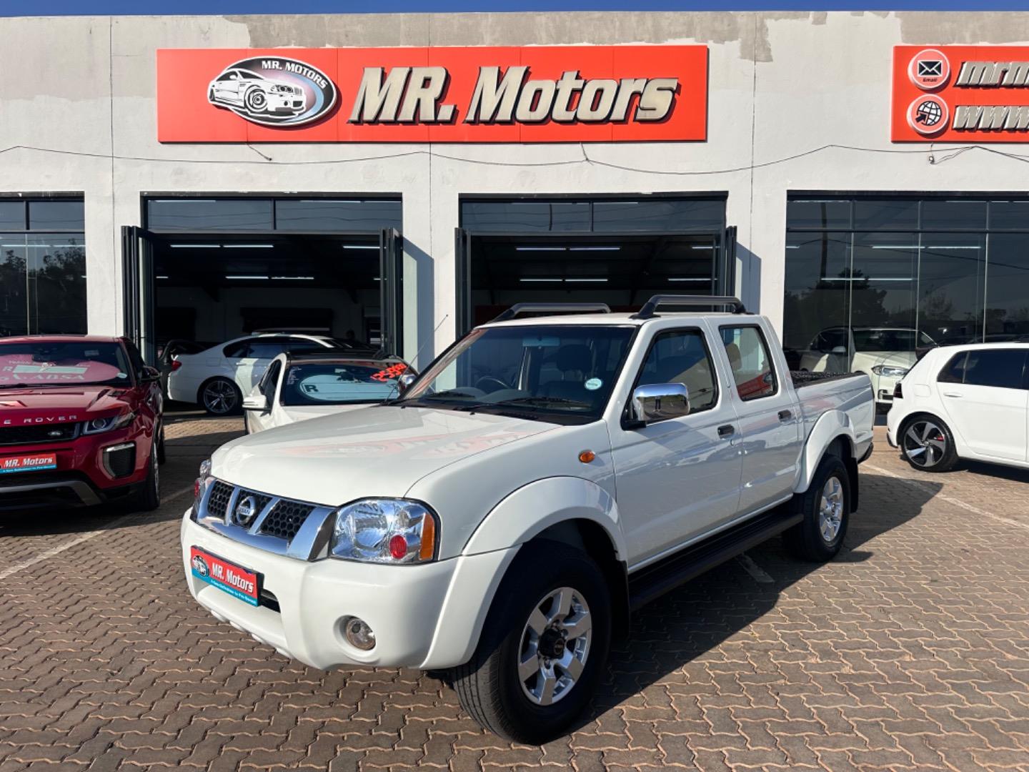 2019 Nissan NP300 Hardbody 2.4 Double Cab 4x4 for sale