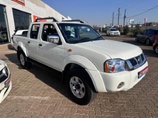2019 Nissan NP300 Hardbody 2.4 Double Cab 4x4 for sale