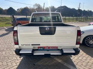 2019 Nissan NP300 Hardbody 2.4 Double Cab 4x4 for sale