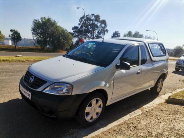 2018 Nissan NP200 1.6i (Aircon) Safety Pack