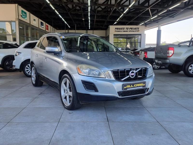 2011 Volvo XC60 T6 R-Design