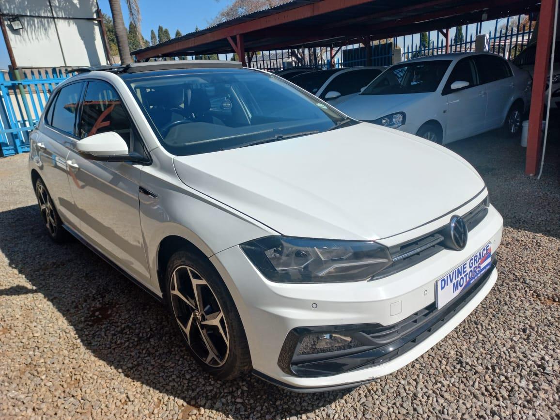 Car listing image