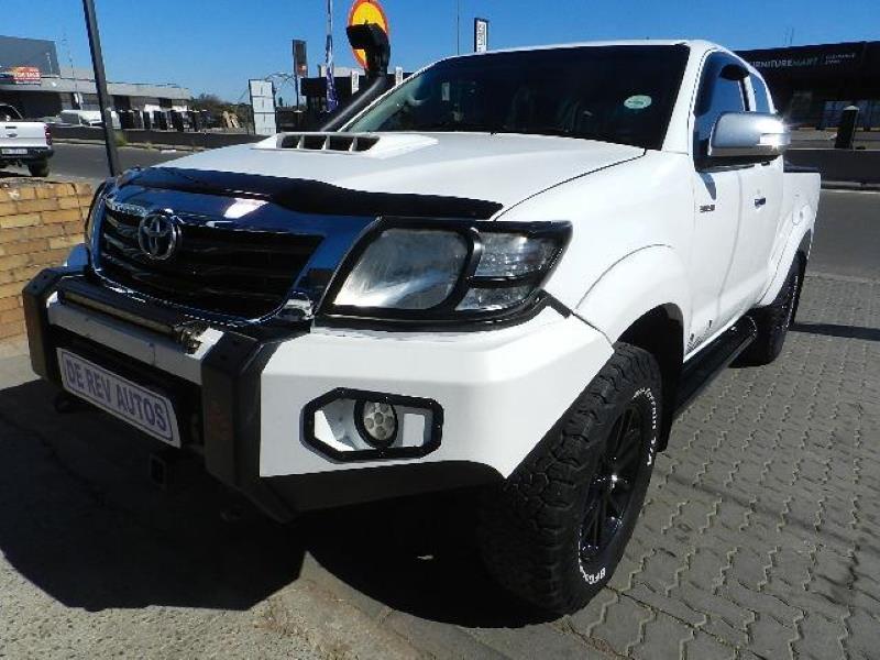 2012 Toyota Hilux 3.0D-4D Xtra Cab 4×4 Raider