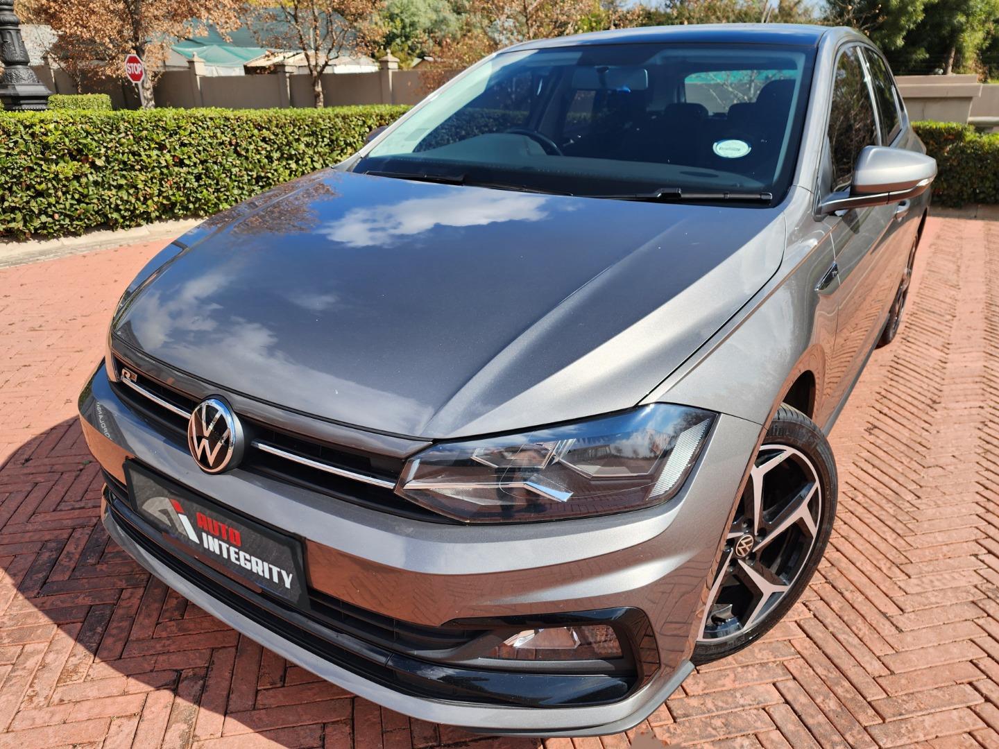 Car listing image