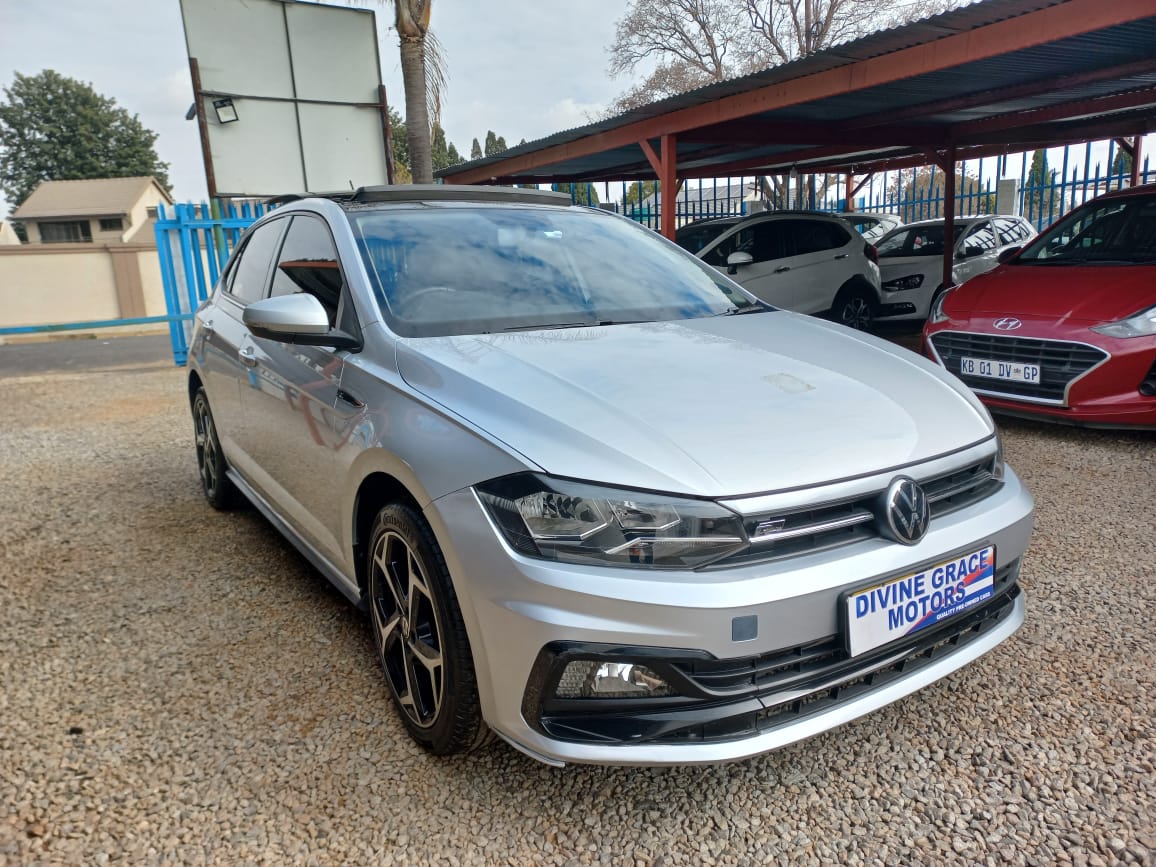 Car listing image